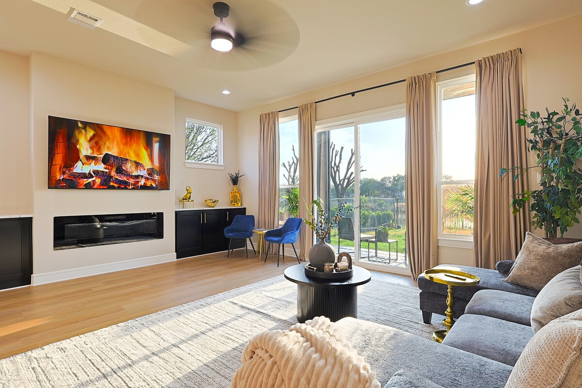 Lake on Winnetka Dream Home | Trinity Grove & DTWN — photo 2