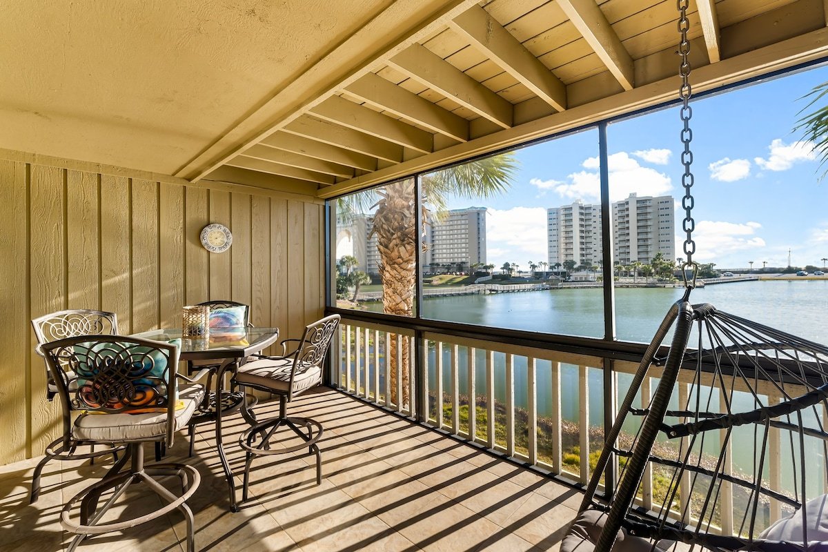 Lakeside Serenity 287-Lakefront Condo-Sleeps 8 — photo 2