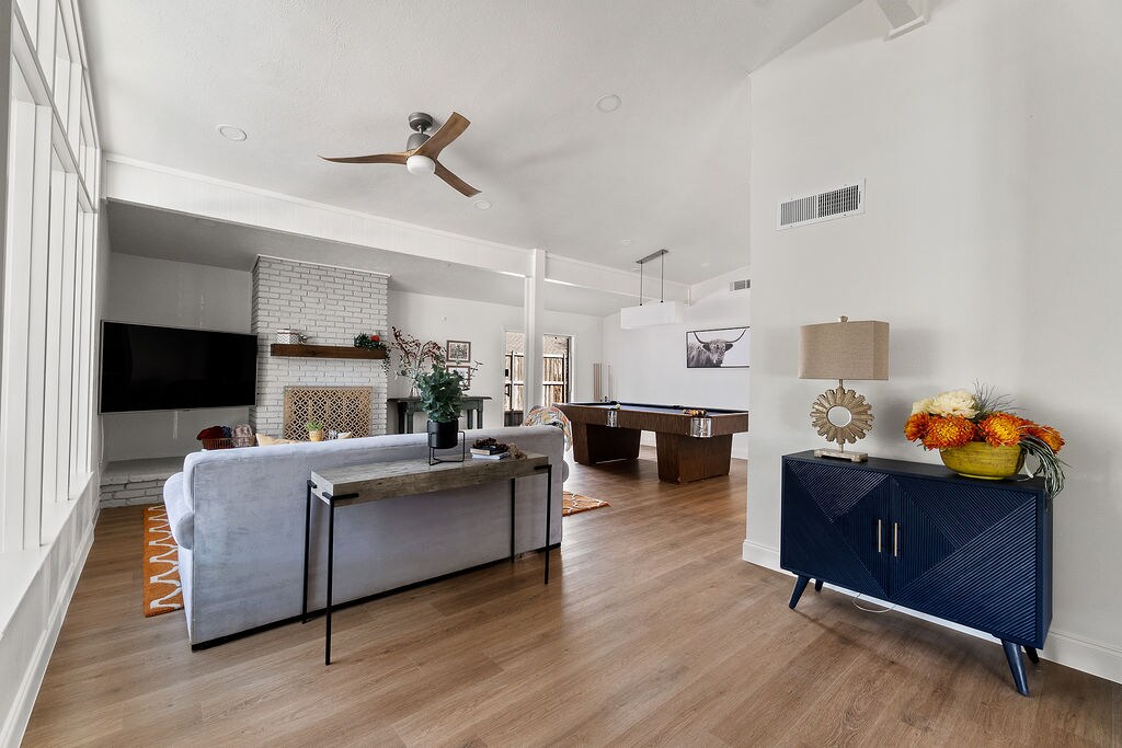 Centrally located 3 bedroom luxury retreat — photo 5