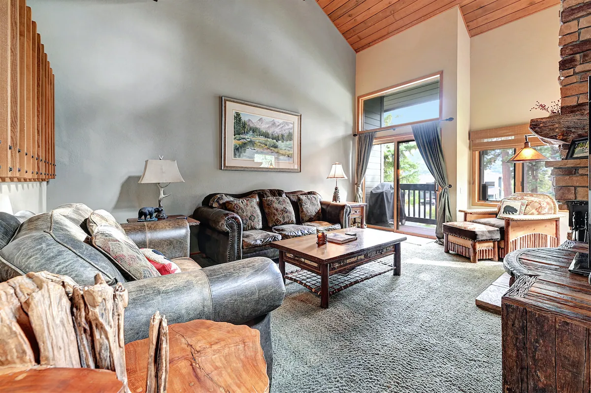 Snowcreek 476- Nice Spacious Townhouse — photo 2