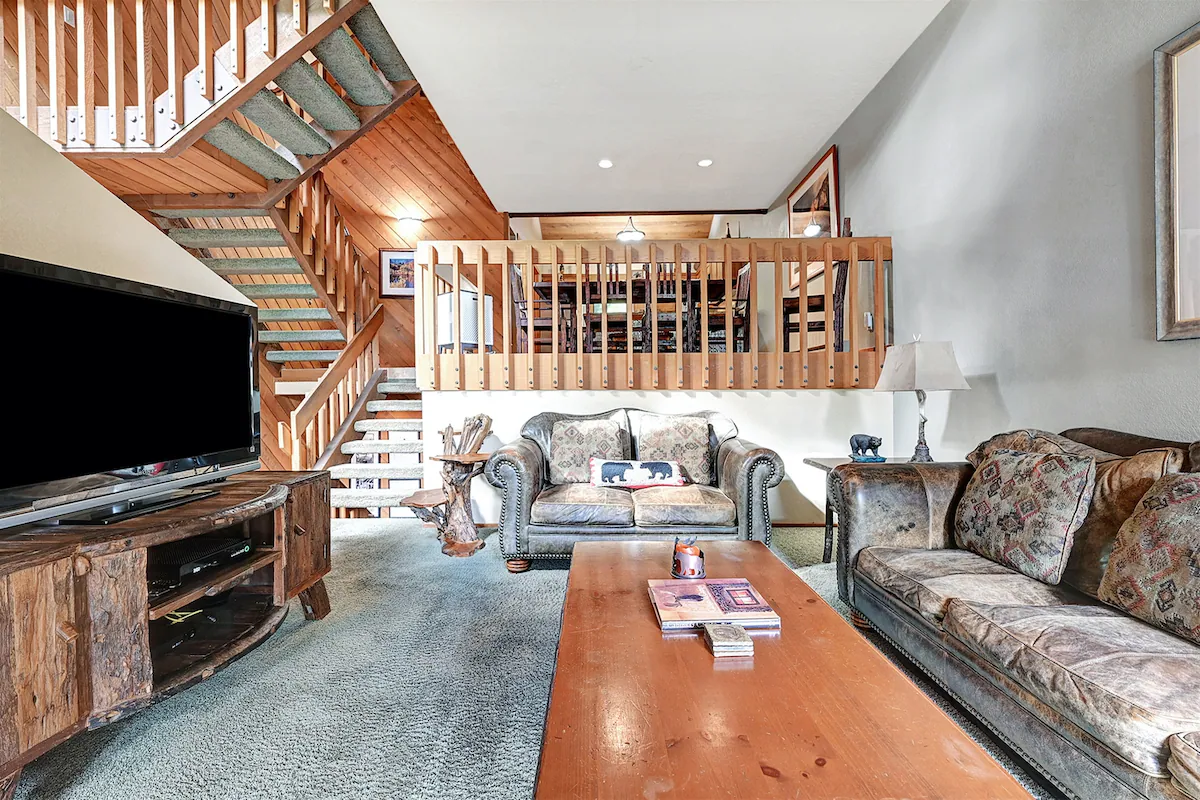 Snowcreek 476- Nice Spacious Townhouse — photo 4
