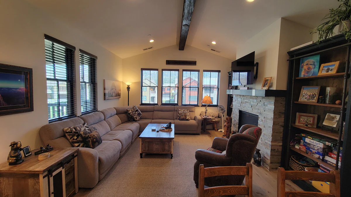 Snowcreek Resort Vacation Rental 1430 — photo 3