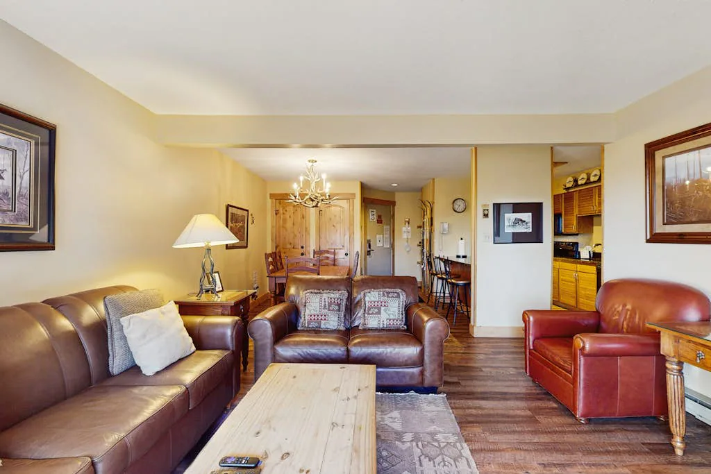 Timber Run 113 -  Warm 2BR Condo | Balcony | Pool — photo 3