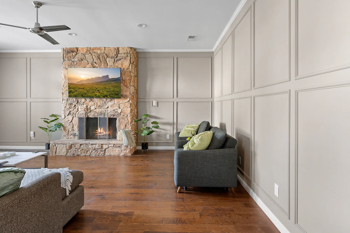 Luxury Home Sleeps 20 with Heated Pool & Billiard — photo 4