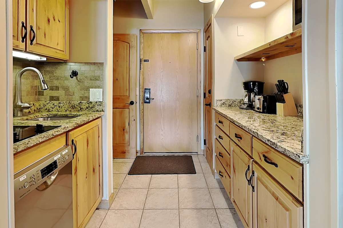 Timberline 218 Studio Deluxe — photo 3