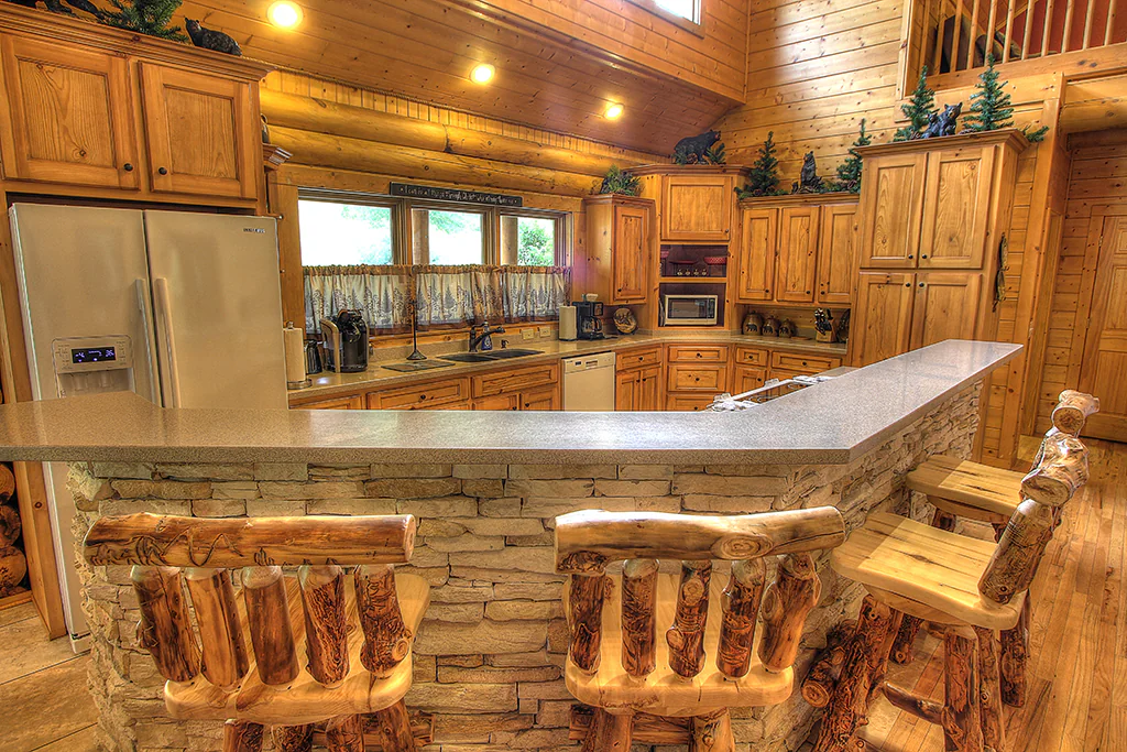 Creekside Lodge in Cedar Falls Resort — photo 3