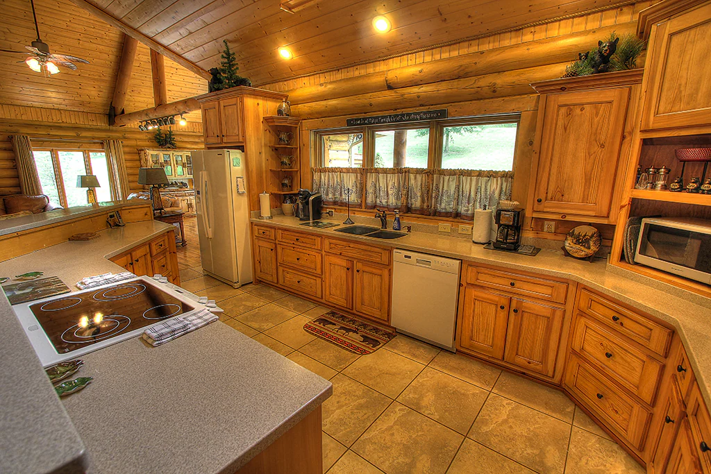 Creekside Lodge in Cedar Falls Resort — photo 5