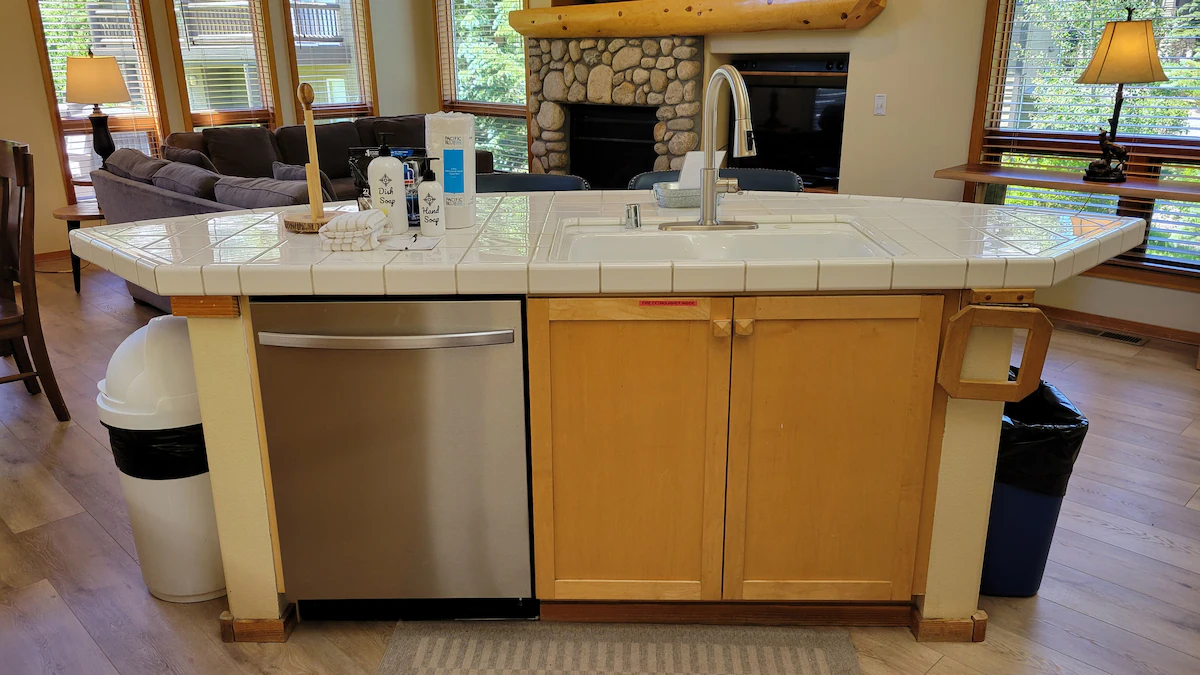 Snowcreek Resort Vacation Rental 955 — photo 5