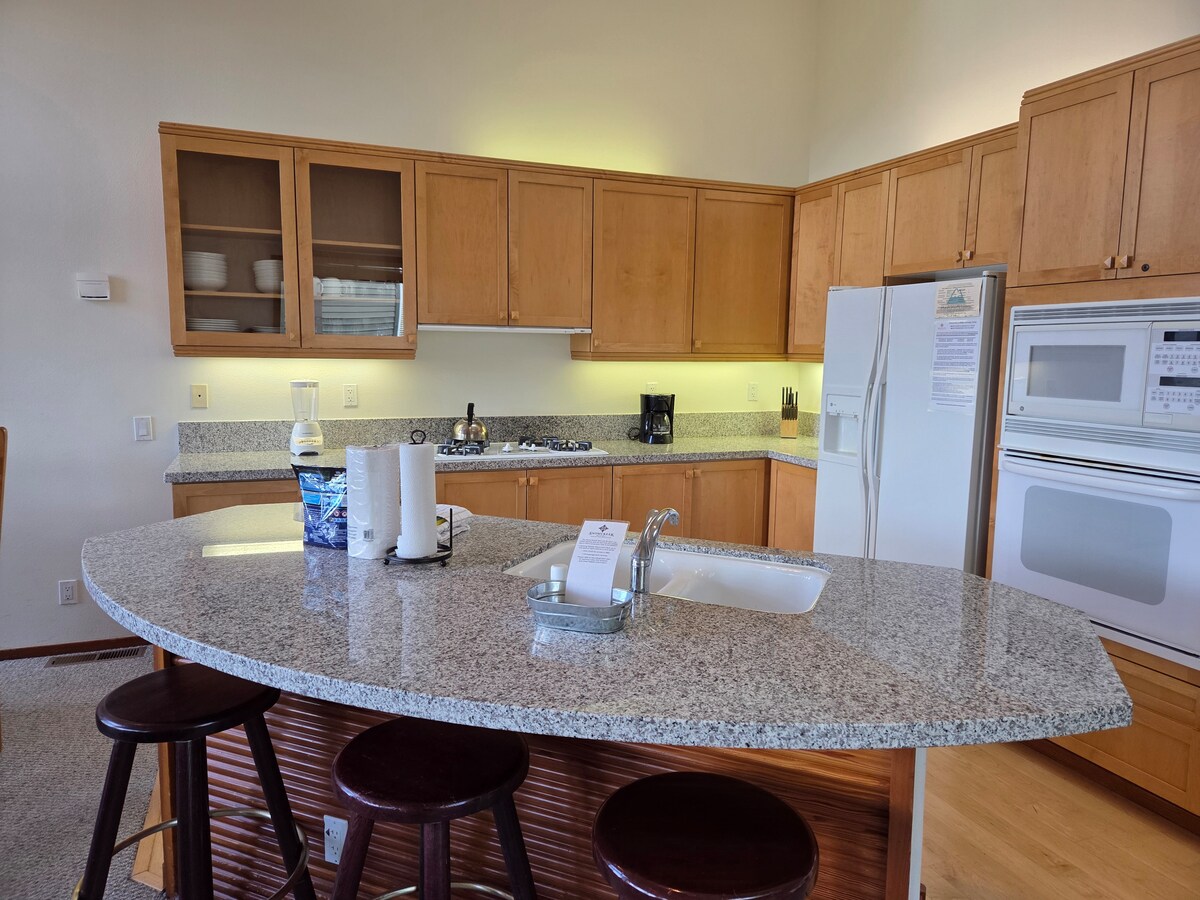 Snowcreek Resort Vacation Rental 988 — photo 5