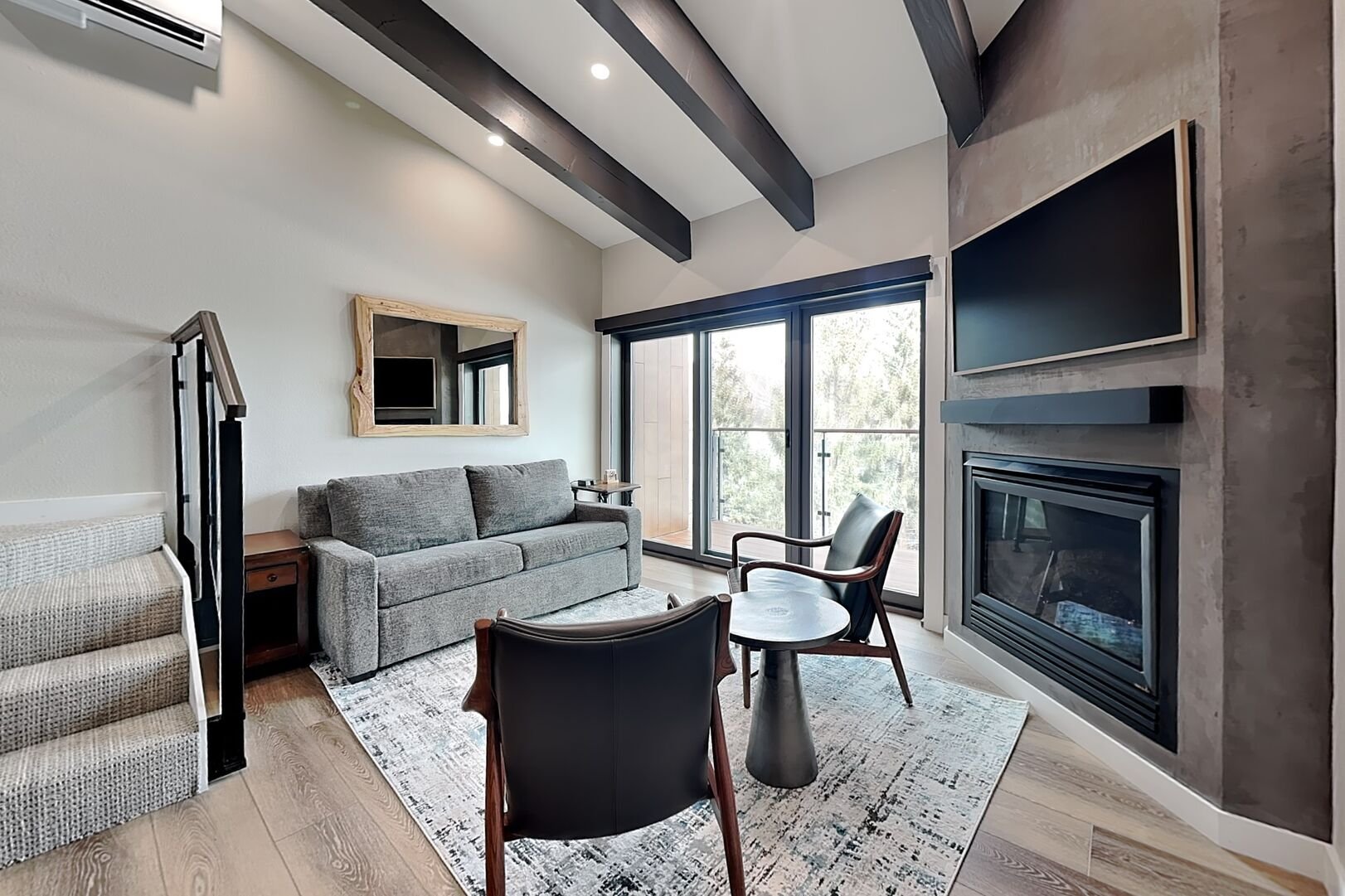 Timberline 302 Premier Studio w/ Loft — photo 2