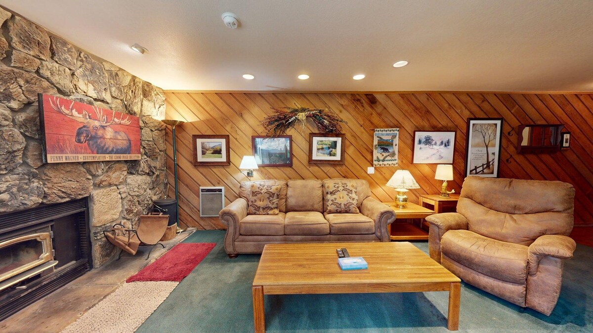 Snowcreek Resort Vacation Rental 255 — photo 2