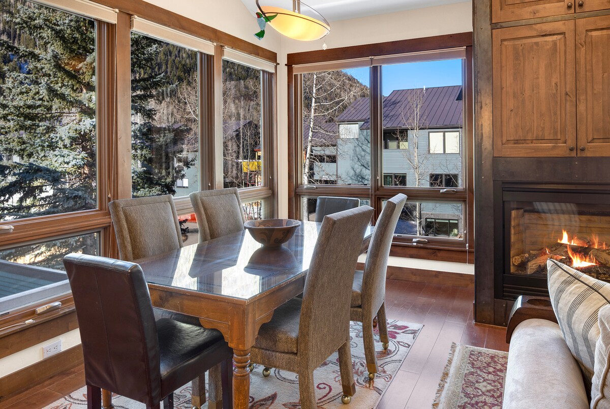 Fireside Hideaway | 1BR Near Lift 7 — photo 3