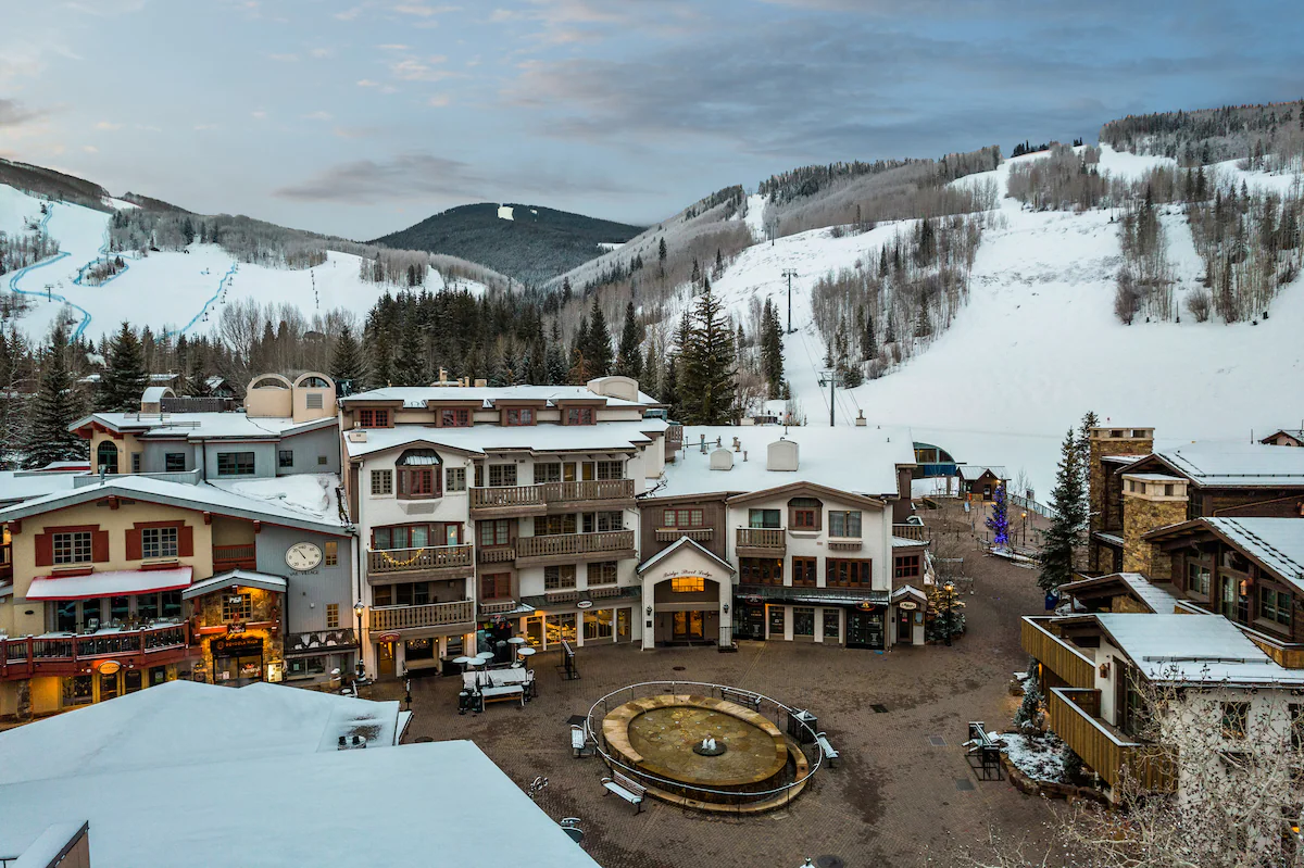 Ski In/Out at Gondola One Vail Slopeside Lodge 401 — photo 2
