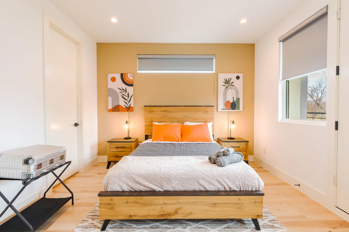NEW Spacious Modern Designed 3BR | 2 Livingroom — photo 2