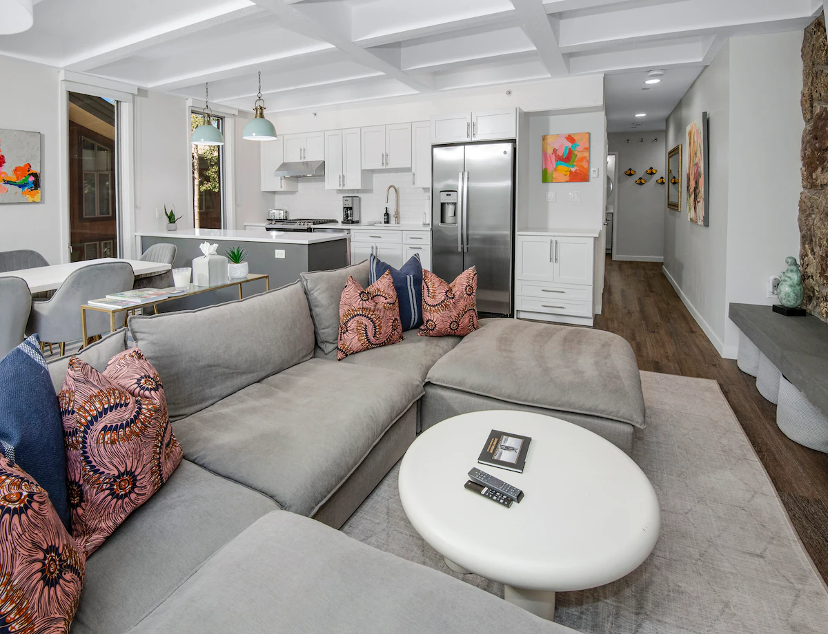 Village Center 5E | 2BR in Vail Village — photo 2