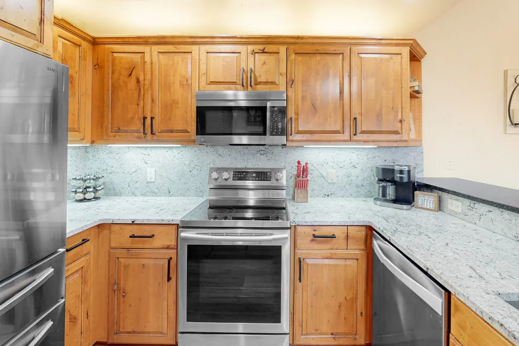 EagleRidge Lodge 304/walk-to-lift/2BR/Mtn view — photo 5
