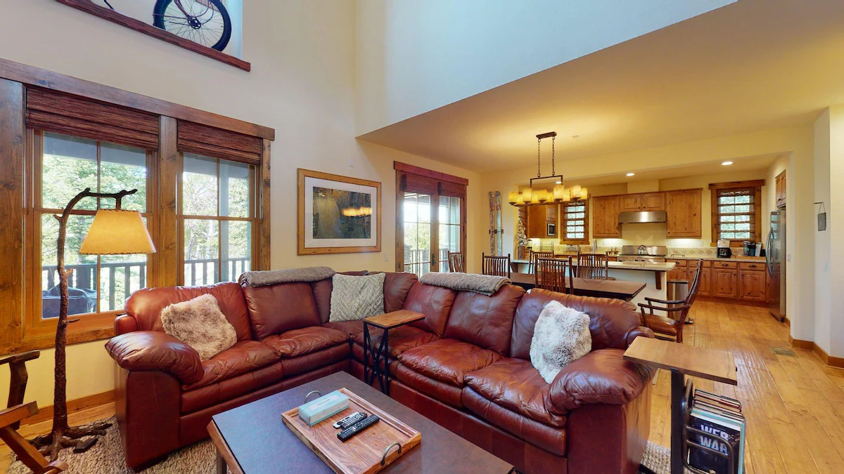 Snowcreek Resort Vacation Rental 1501 — photo 3