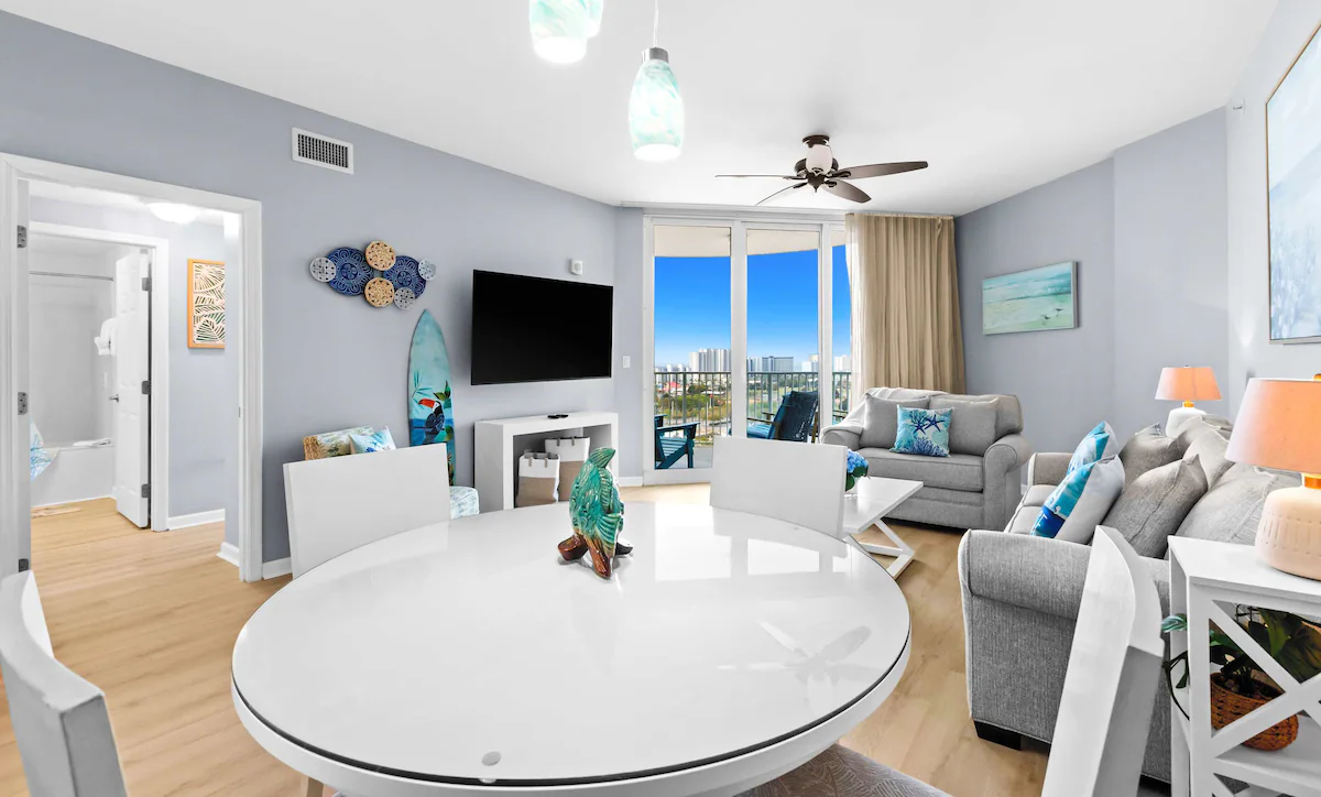 2 br condo, beachfront w shared pool/beach access — photo 5