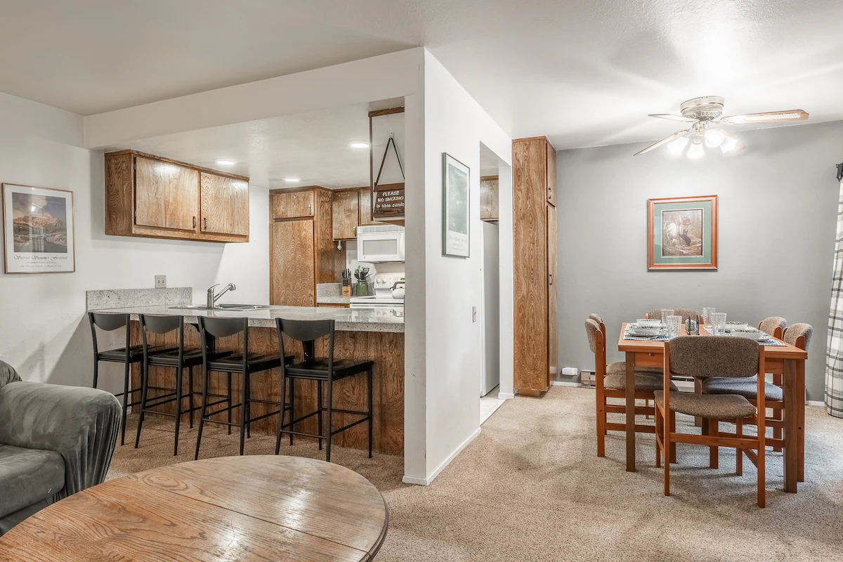 Spacious Midtown Condo W Pool, Spa, Sauna 612 — photo 4