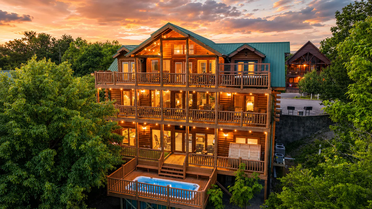 Heated Pool + Sauna + Hottub + PuttPutt, Sleeps 40 — photo 2