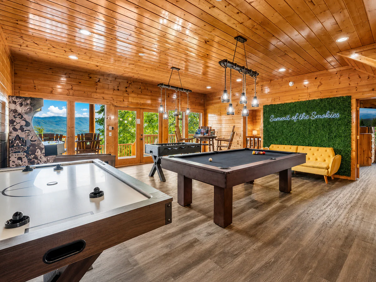 Heated Pool + Sauna + Hottub + PuttPutt, Sleeps 40 — photo 4
