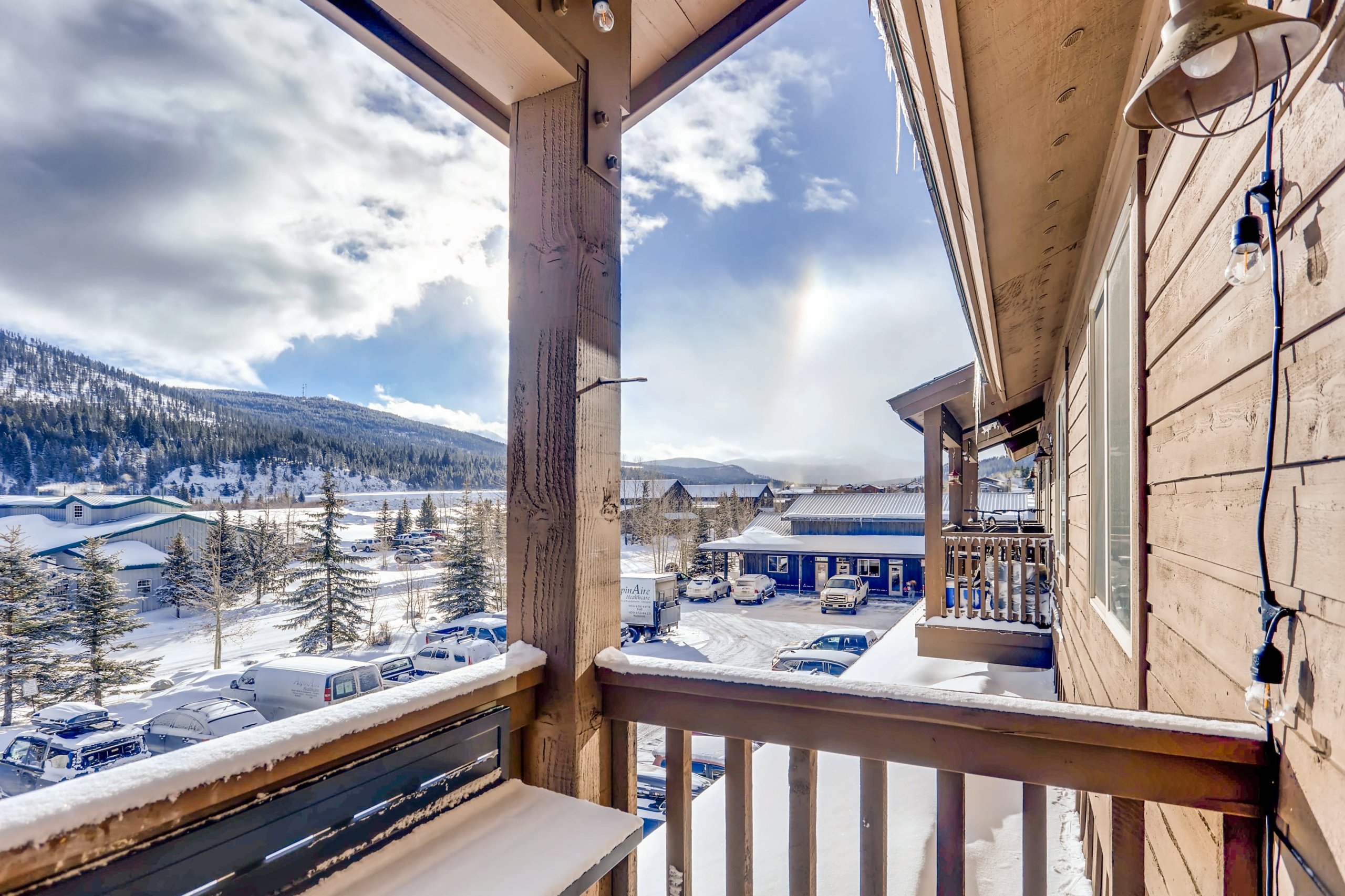 Mountain-Industrial Getaway Close to Town! — photo 2