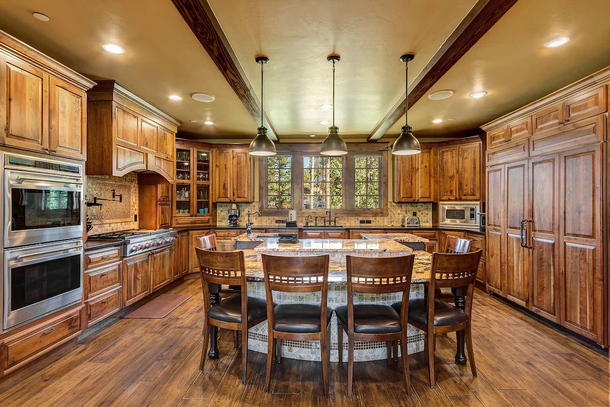 Breck Executive Lodge | Theater + Private Sauna — photo 4