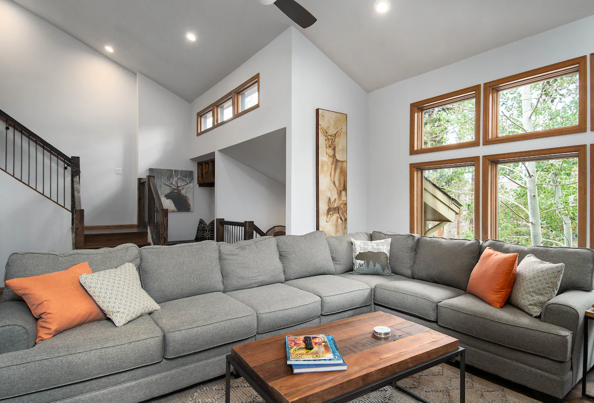 Summit Haven Home: Hot Tub, Stylish New Remodel — photo 4