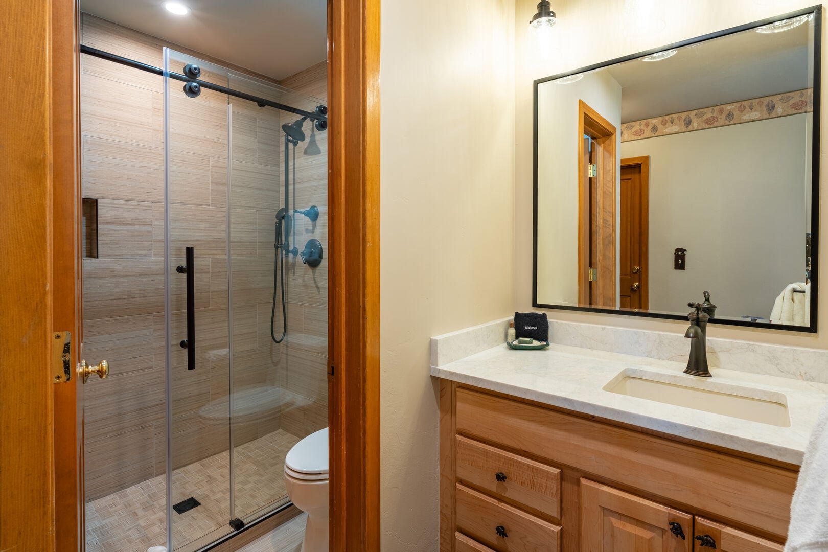Crestwood 1117 Deluxe 2 Bedroom — photo 5
