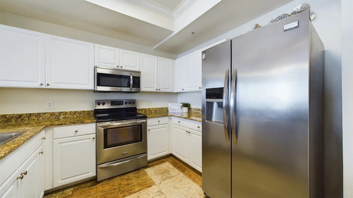 Beach Blessing 2501-Ocean View-Sleeps 10 — photo 2