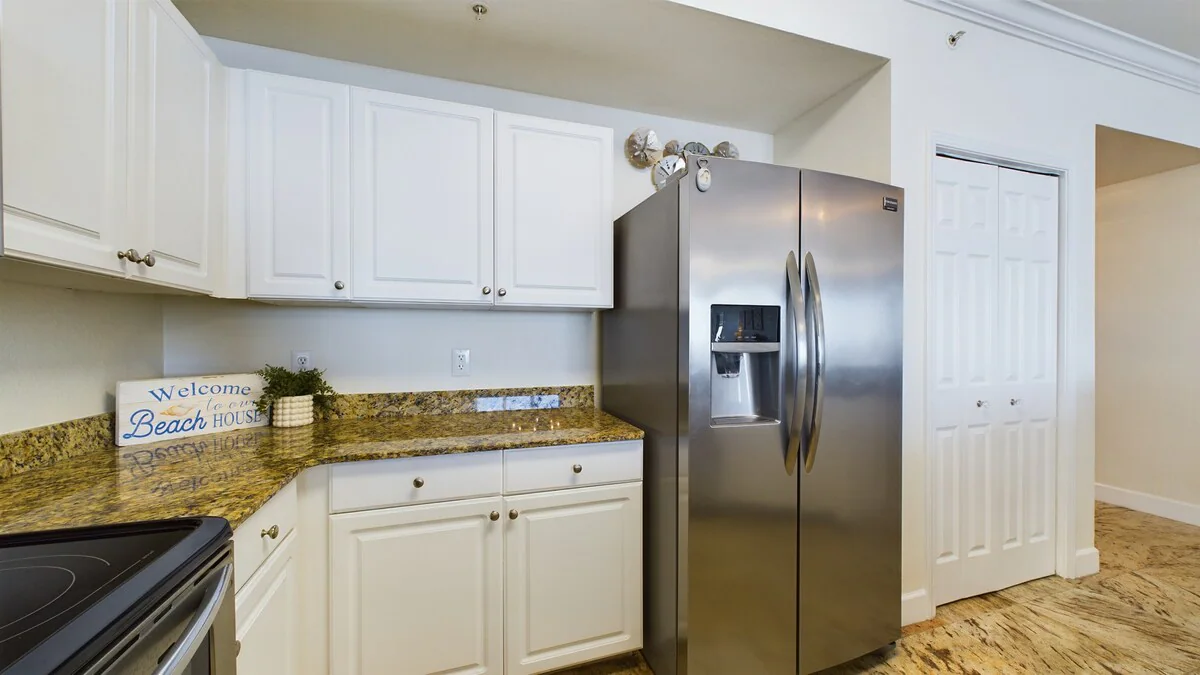 Beach Blessing 2501-Ocean View-Sleeps 10 — photo 3