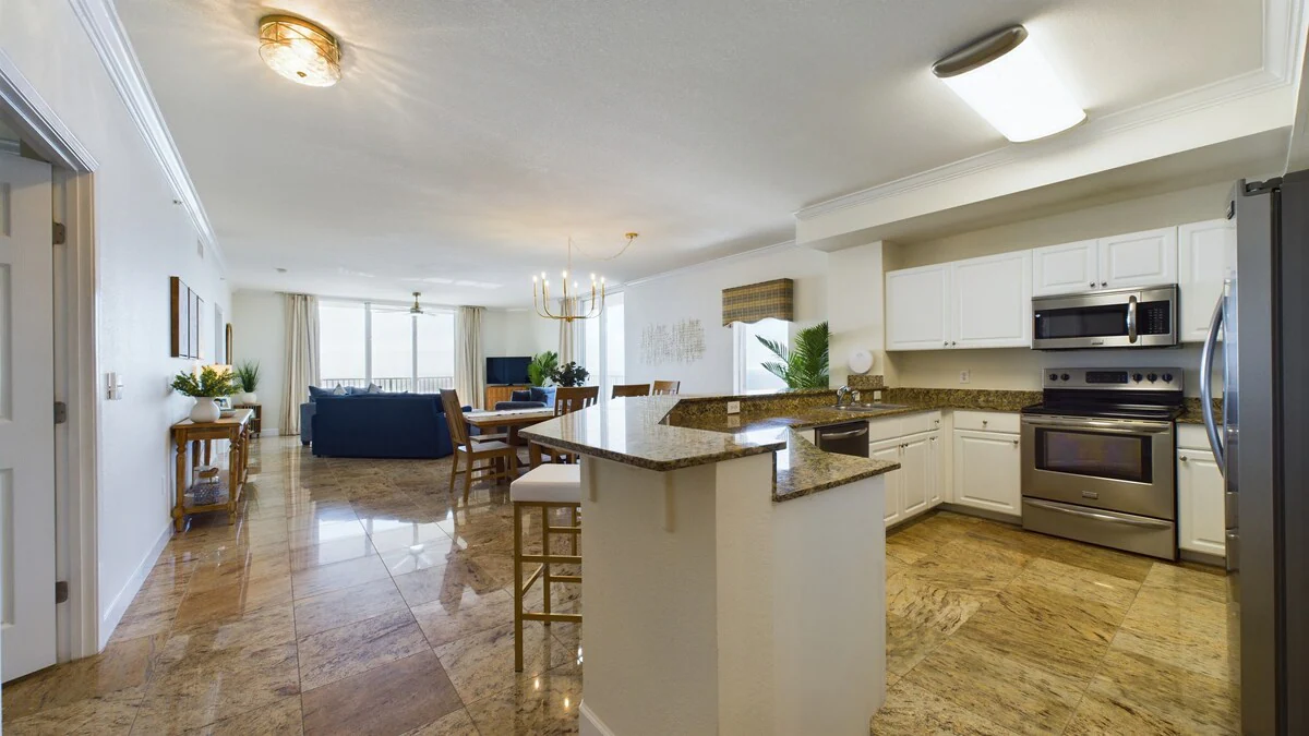 Beach Blessing 2501-Ocean View-Sleeps 10 — photo 5