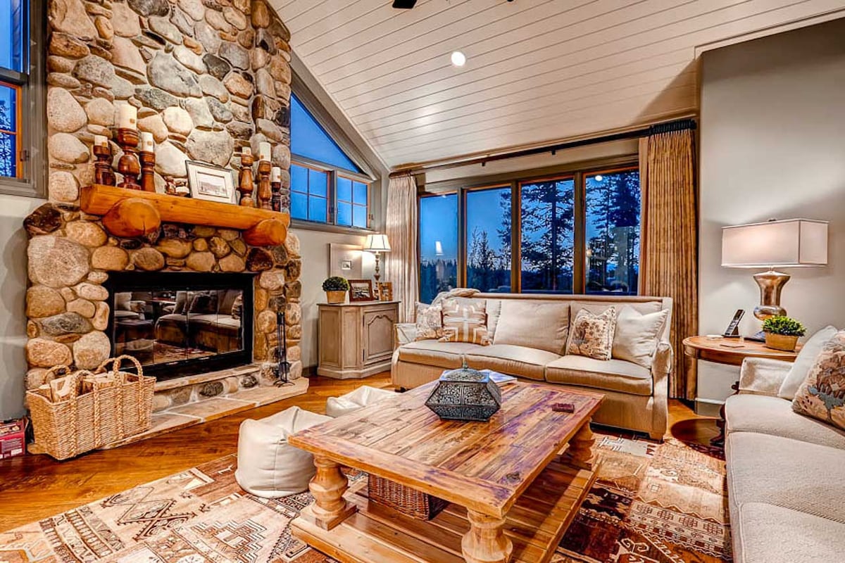Boulder Ridge Haus: Slopeside Elegance — photo 3