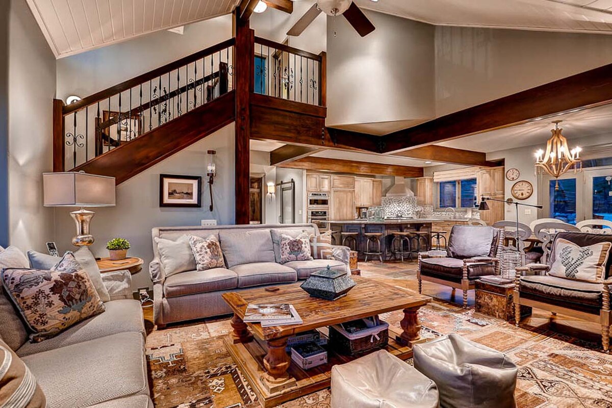 Boulder Ridge Haus: Slopeside Elegance — photo 5