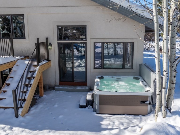 Snowbound Lodge — photo 2