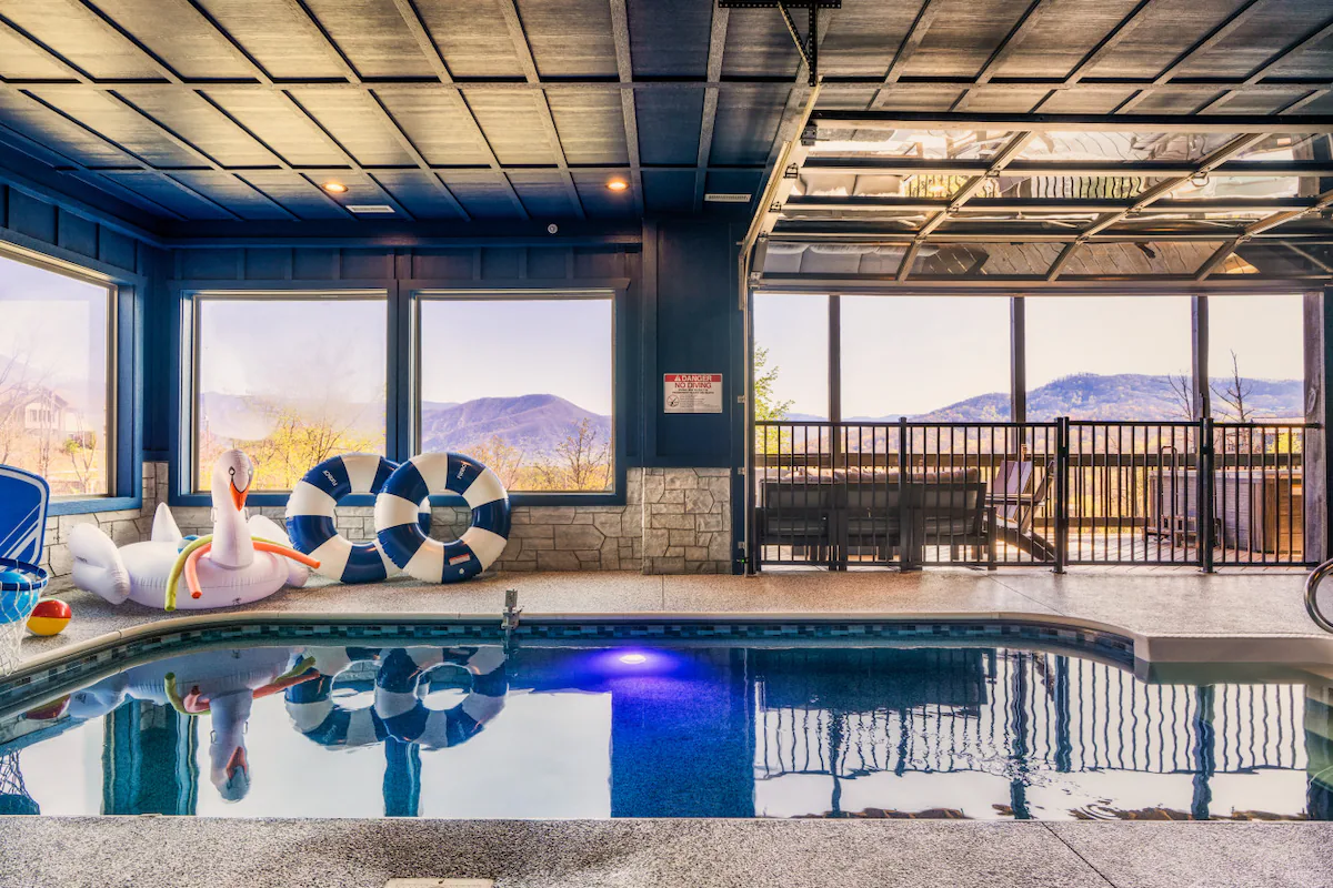 Pool/GameRoom/HotTub/VIEWS/Sleeps 15! — photo 5