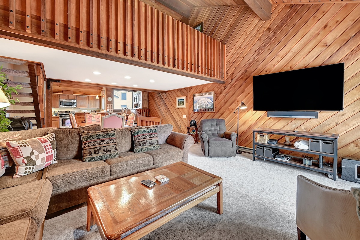 Snowcreek 275- Spacious, Pet Friendly — photo 4