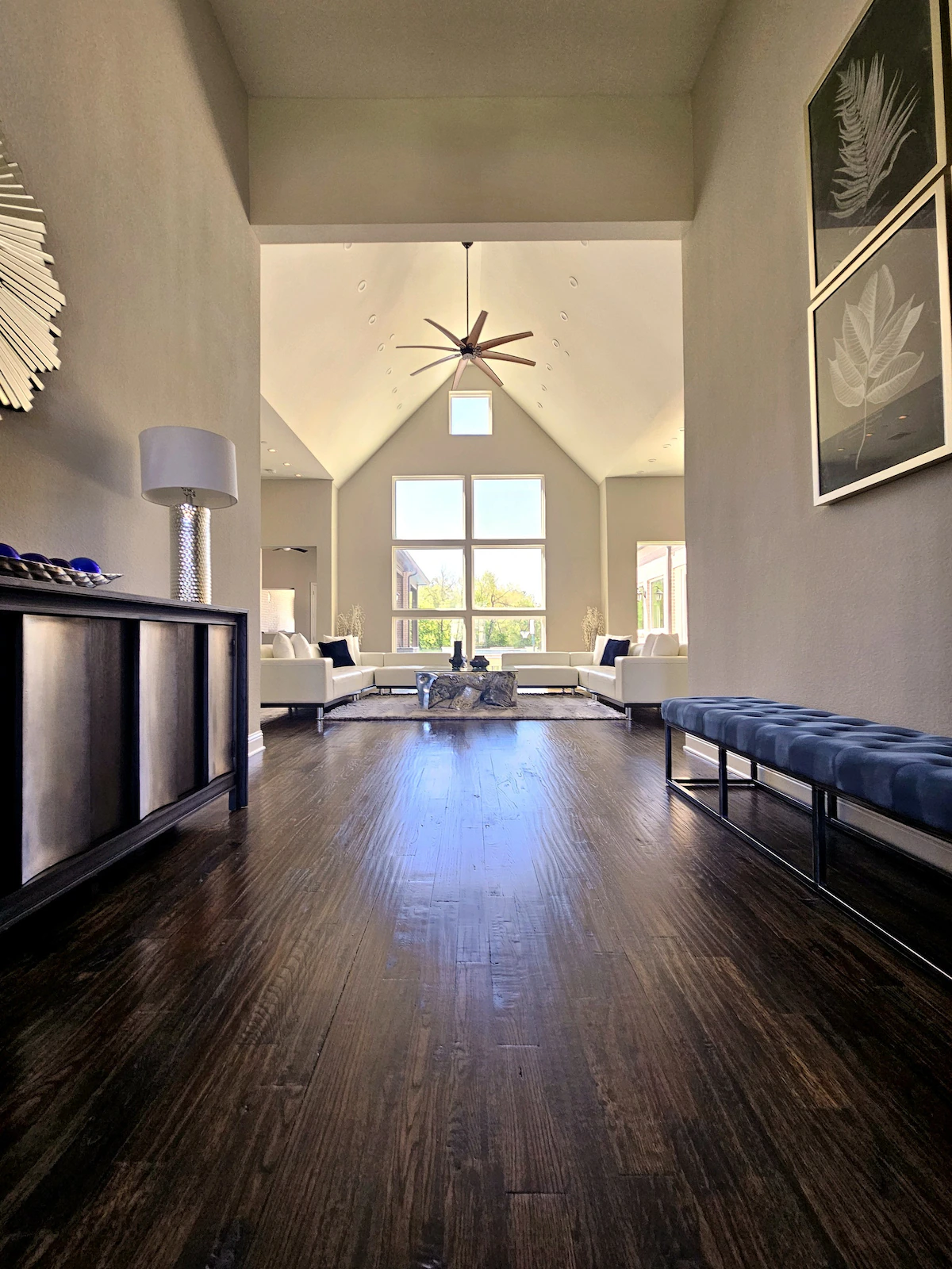 Luxury Estate | Pool/Spa, Theater, Gym + 5 Ensuite — photo 2