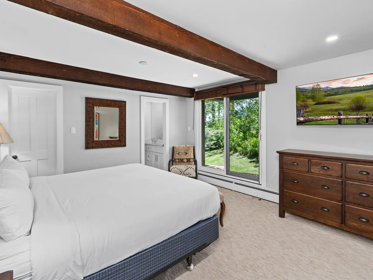 Top of the Village - Slope 204 ~ — photo 3