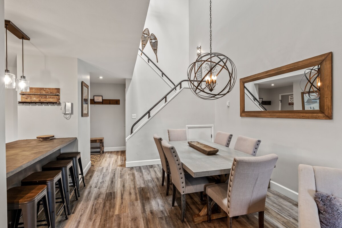 Mt Comfort and Convenience at Timber Run 211! — photo 5