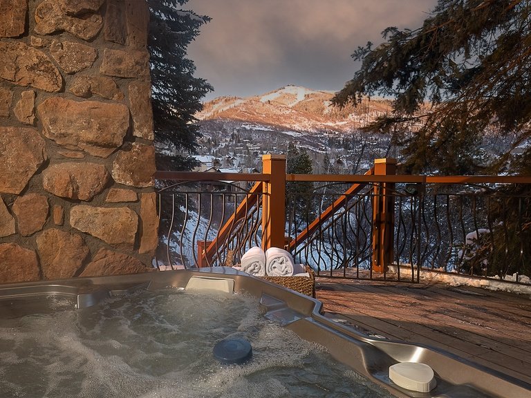 Lariat Ridge Lodge - Steamboat Springs Rental — photo 2