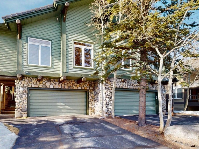 Snowcreek Resort Vacation Rental 719 — photo 2