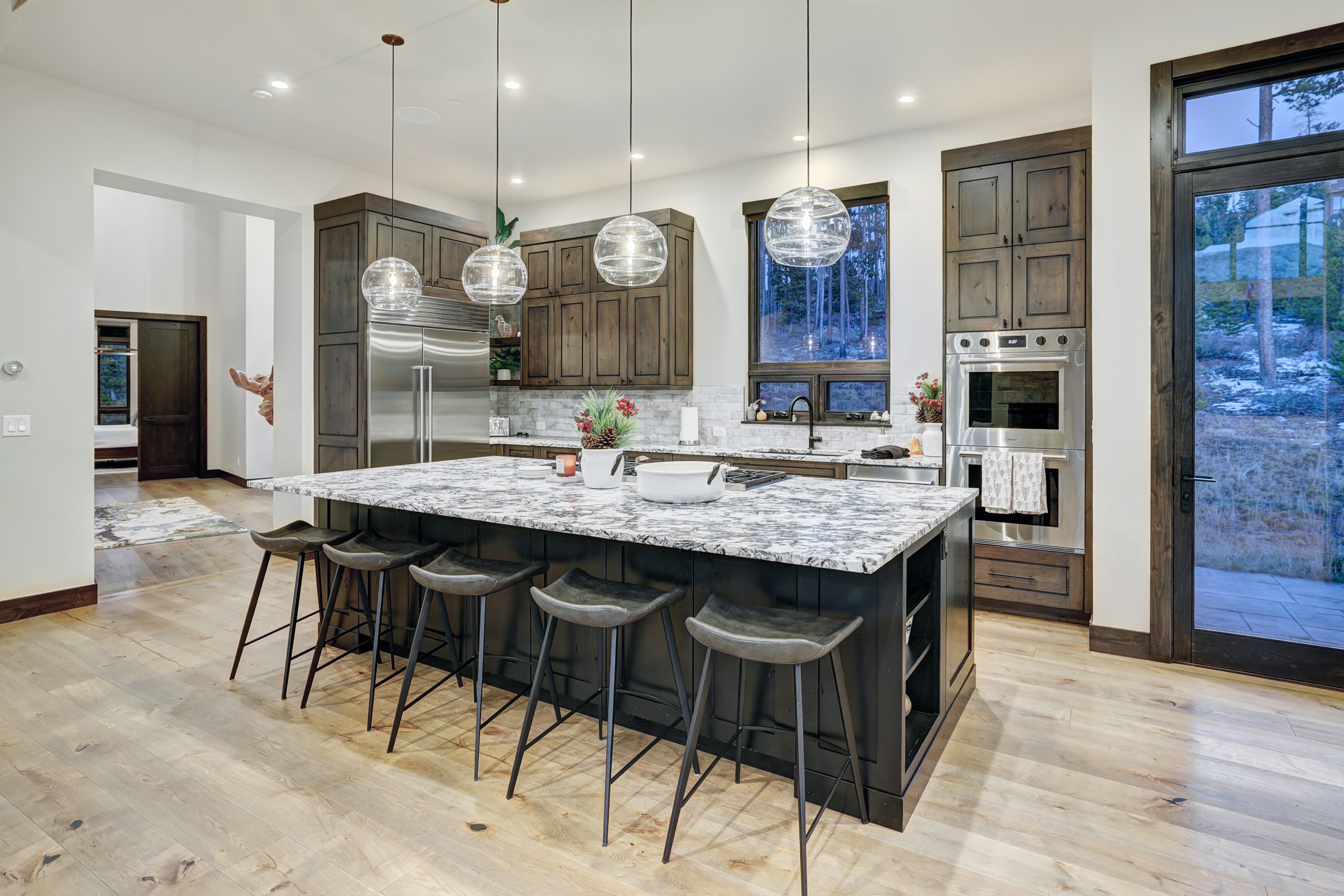 NEW Crowne Summit Luxury Estate — photo 5