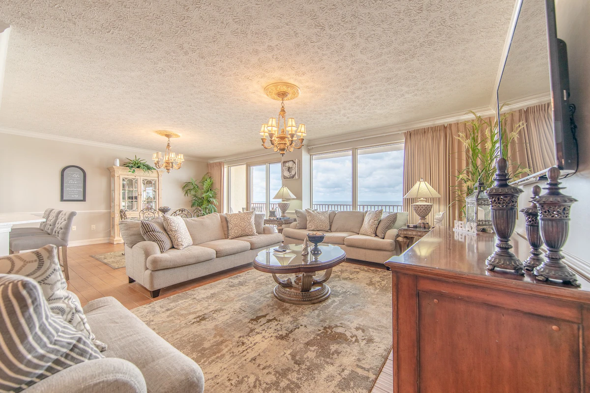 Hidden Luxury 703-Gulf-Front Luxury-Sleeps 10 — photo 2