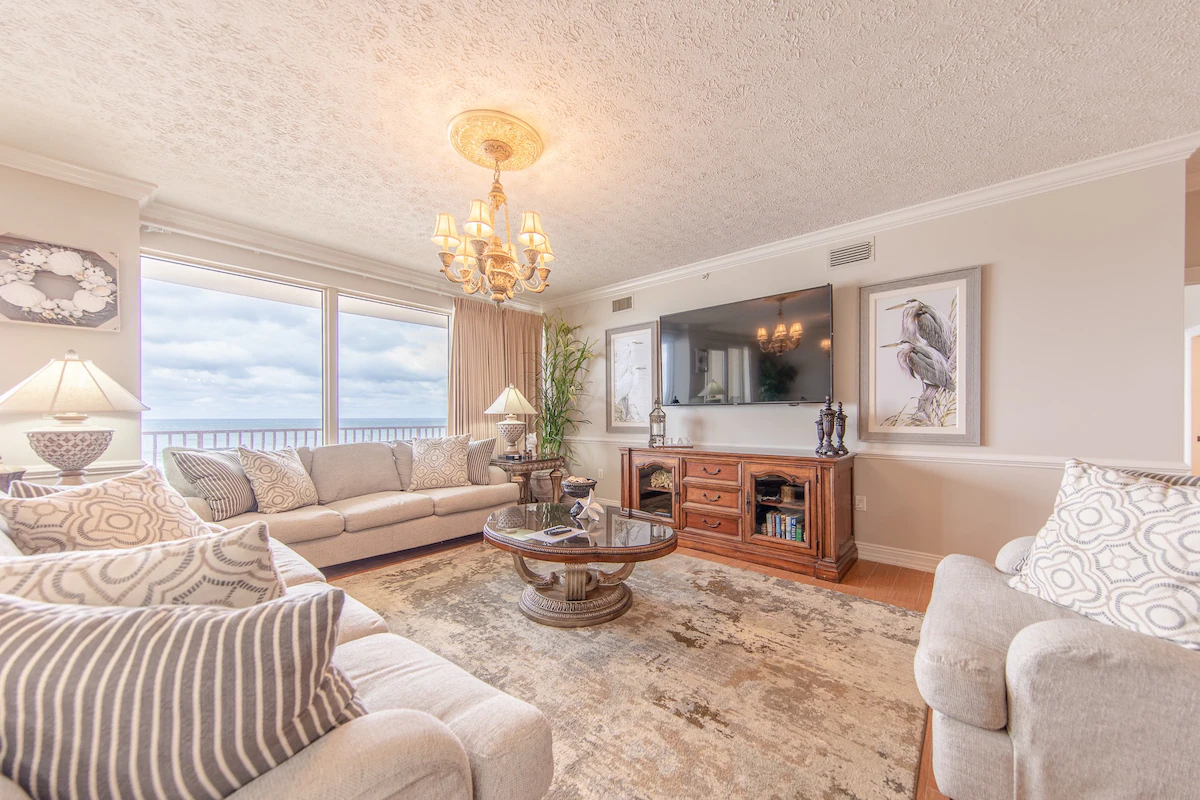Hidden Luxury 703-Gulf-Front Luxury-Sleeps 10 — photo 4