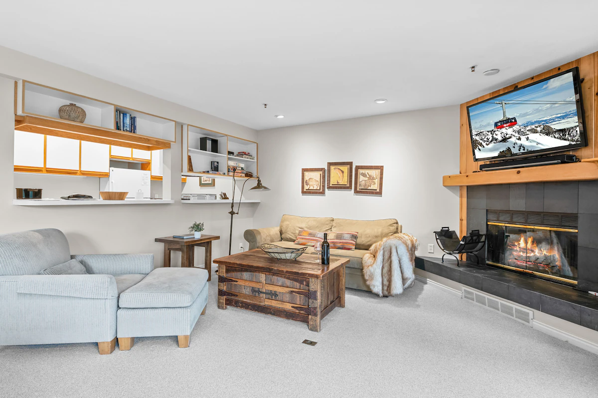 RMR: Balsam Lodge B4 Condo in The Aspens/Wilson,WY — photo 2