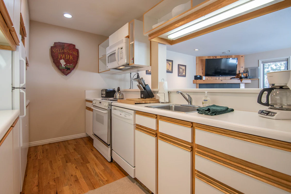 RMR: Balsam Lodge B4 Condo in The Aspens/Wilson,WY — photo 5