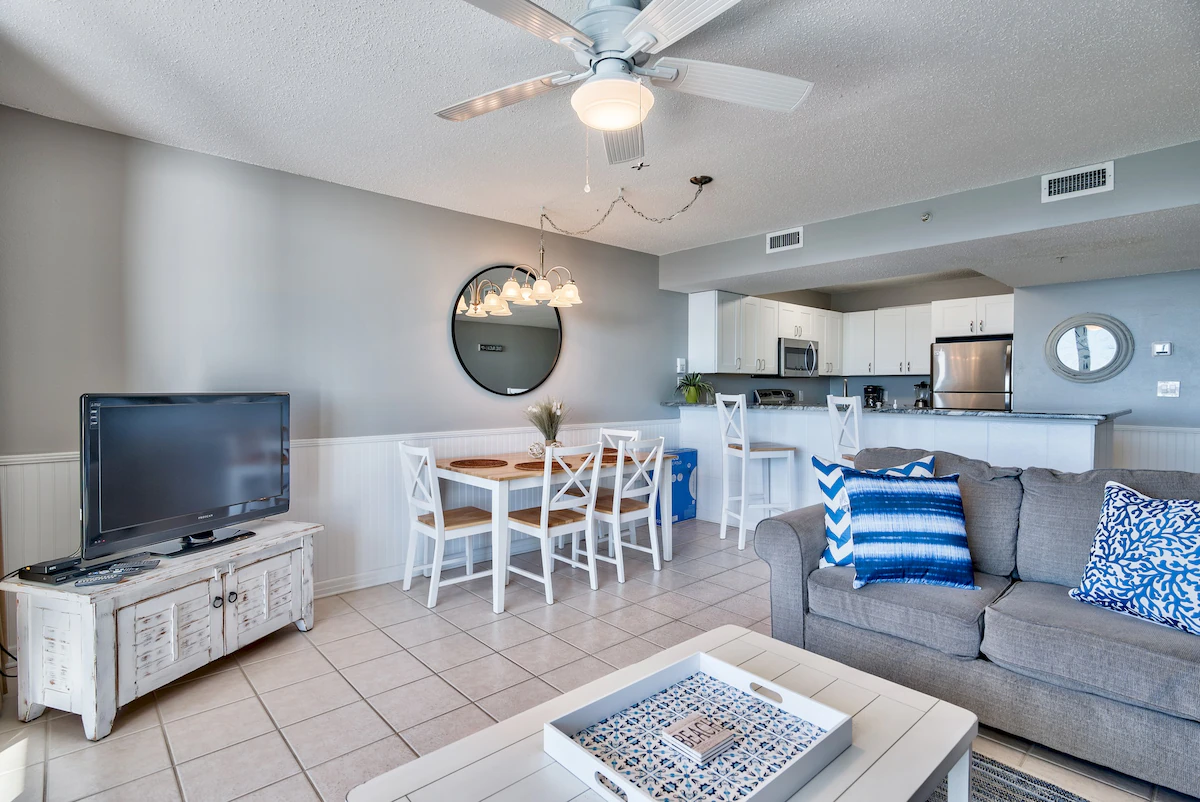 Majestic Ocean Views, Oceanfront Condo, Renovated! — photo 5