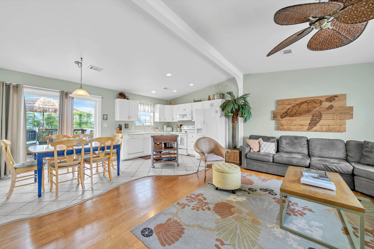 Surf Bunny (Sleeps 6) in Frangista Beach — photo 4