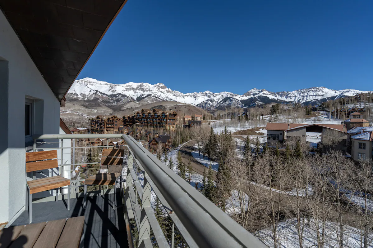 Peaks Penthouse 851 — photo 4